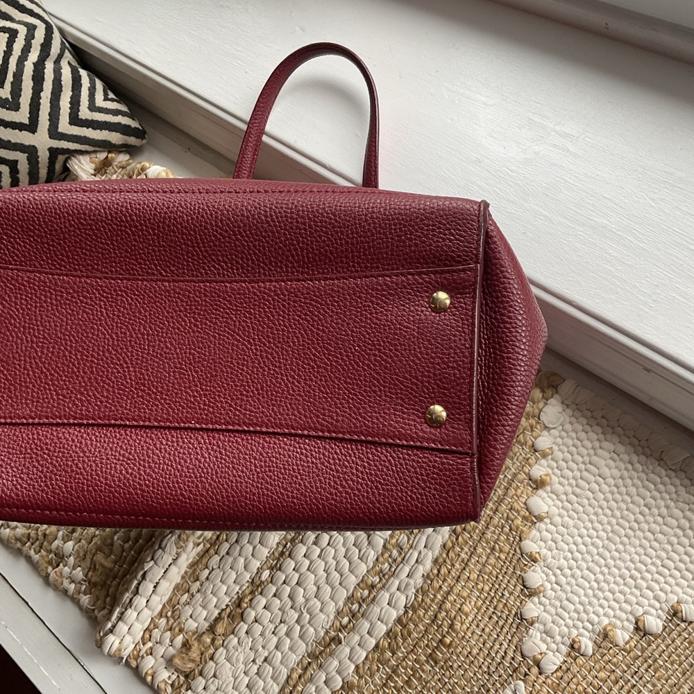 Salvatore Ferragamo Burgundy Leather Tote - Picture 14 of 16